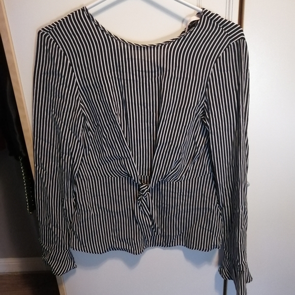 Zara blouse - beautiful - peplum - bell sleeves - Picture 6 of 12